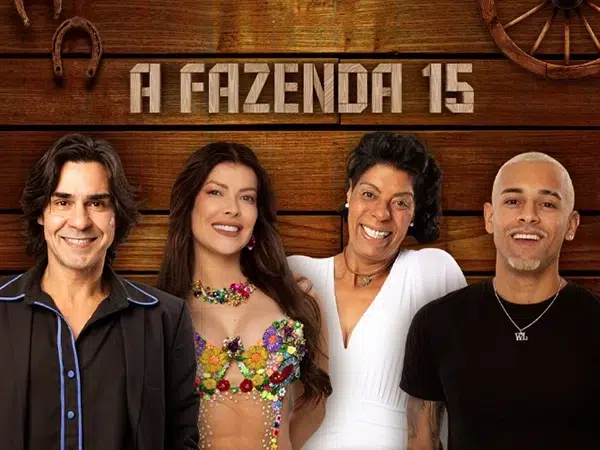 Palmeiras e fortaleza